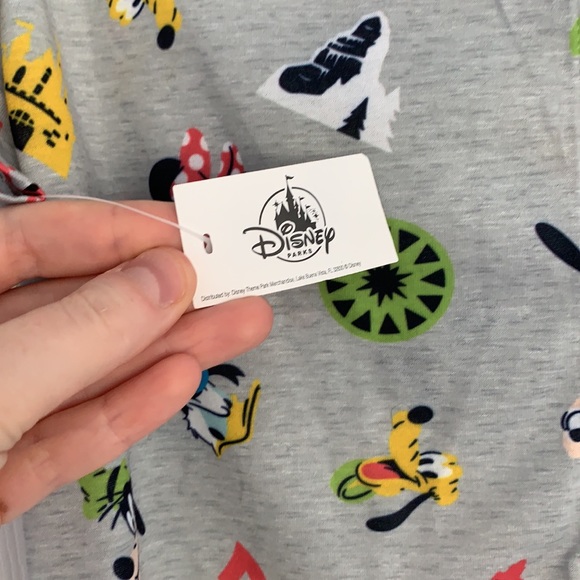 Disneyland 2020 T’Shirt - Picture 4 of 5